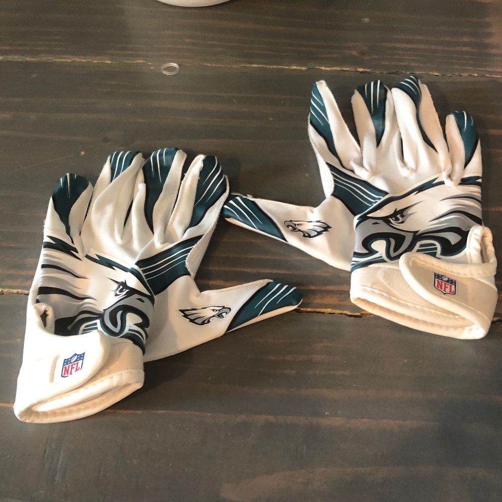 NFL Eagles White and Green Team Gloves